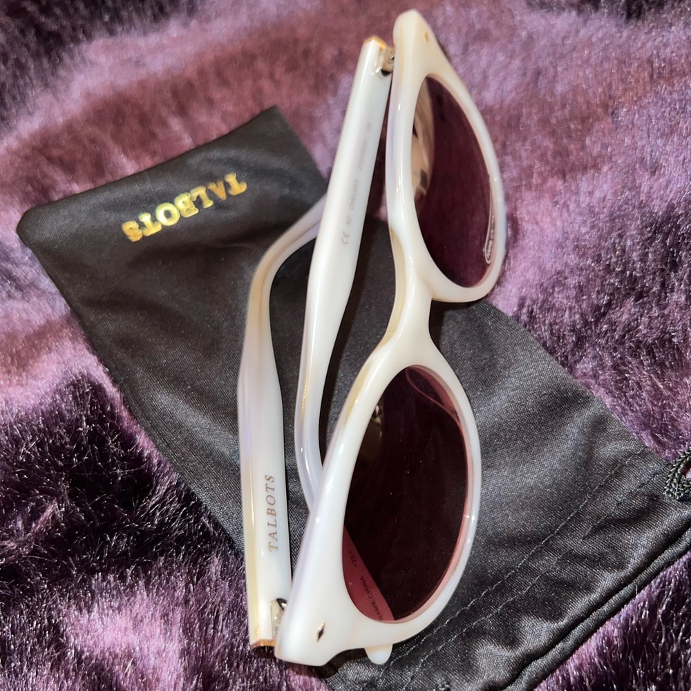 Talbots NWOT Cat Eye Sunglasses Marbled White